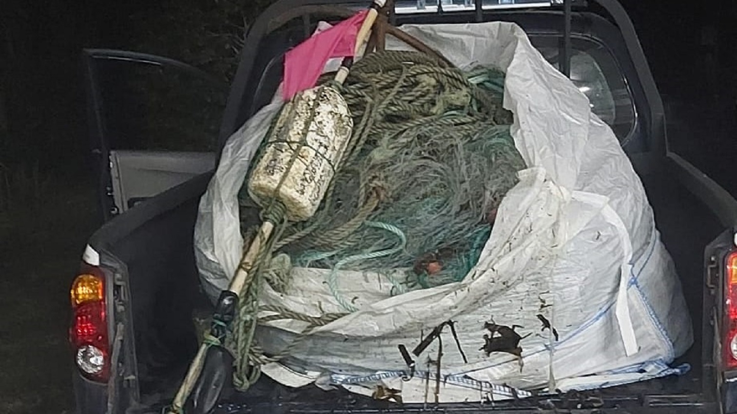 Polícia Marítima de Caminha apreende rede de pesca ilegal com 1000 metros