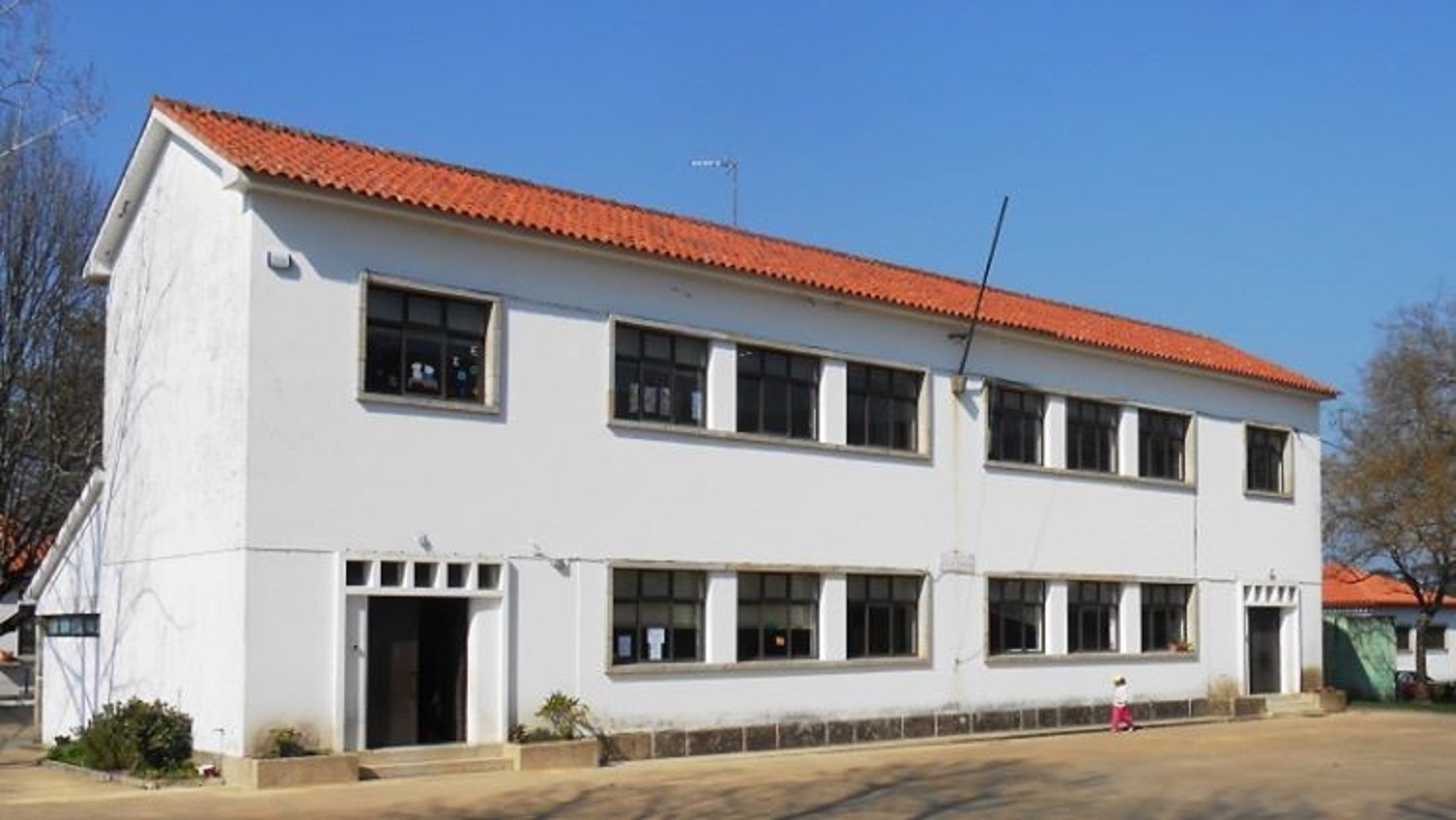 Escola de Deão reconhecida como “Escola Amiga da Criança”