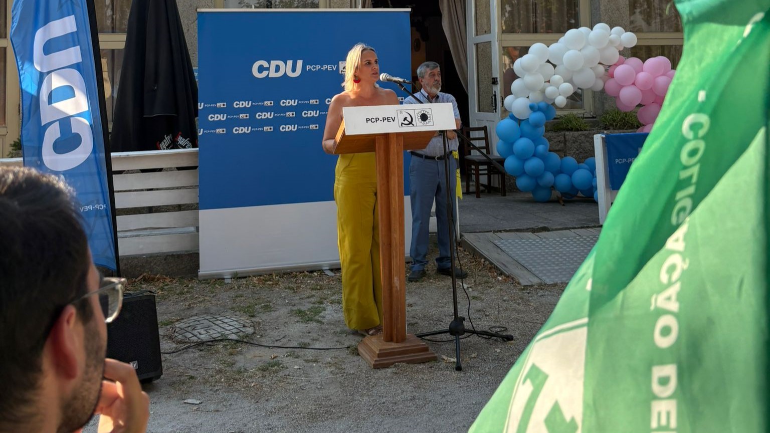 Cláudia Marinho é aposta da CDU para a União de Freguesias de Viana e Meadela