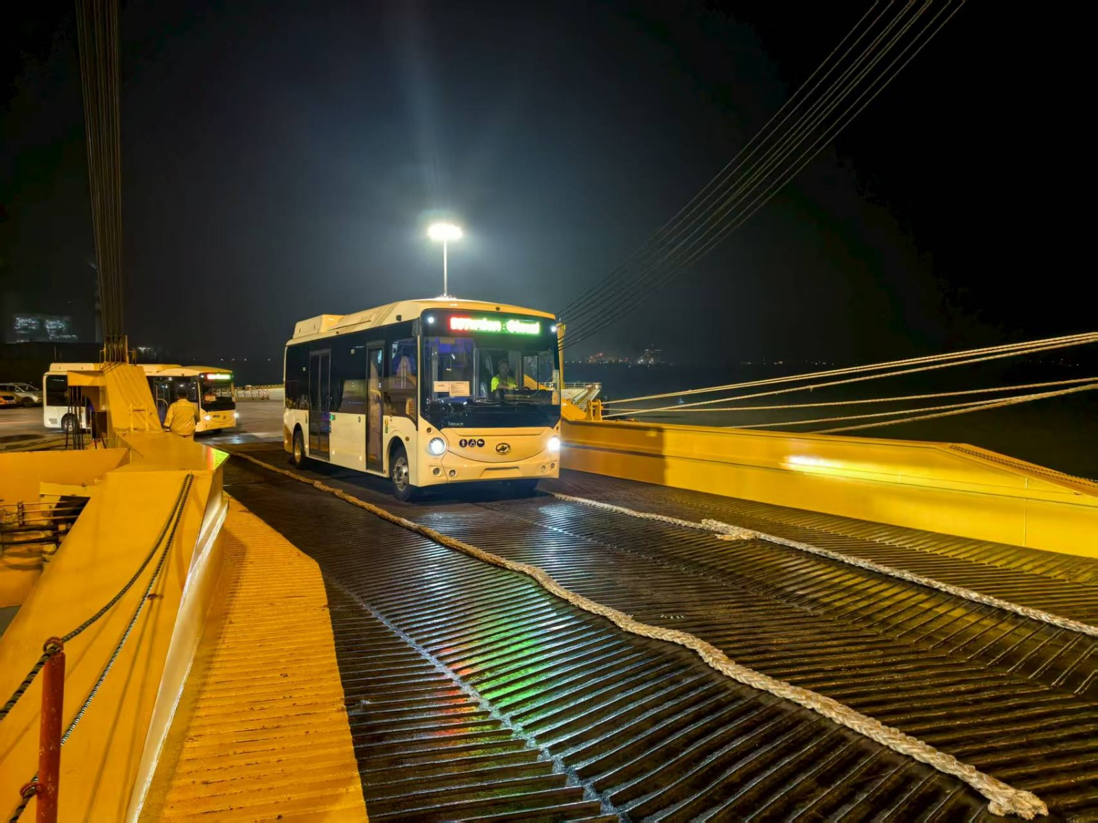 Novos autocarros elétricos “TuViana” já chegaram a Portugal