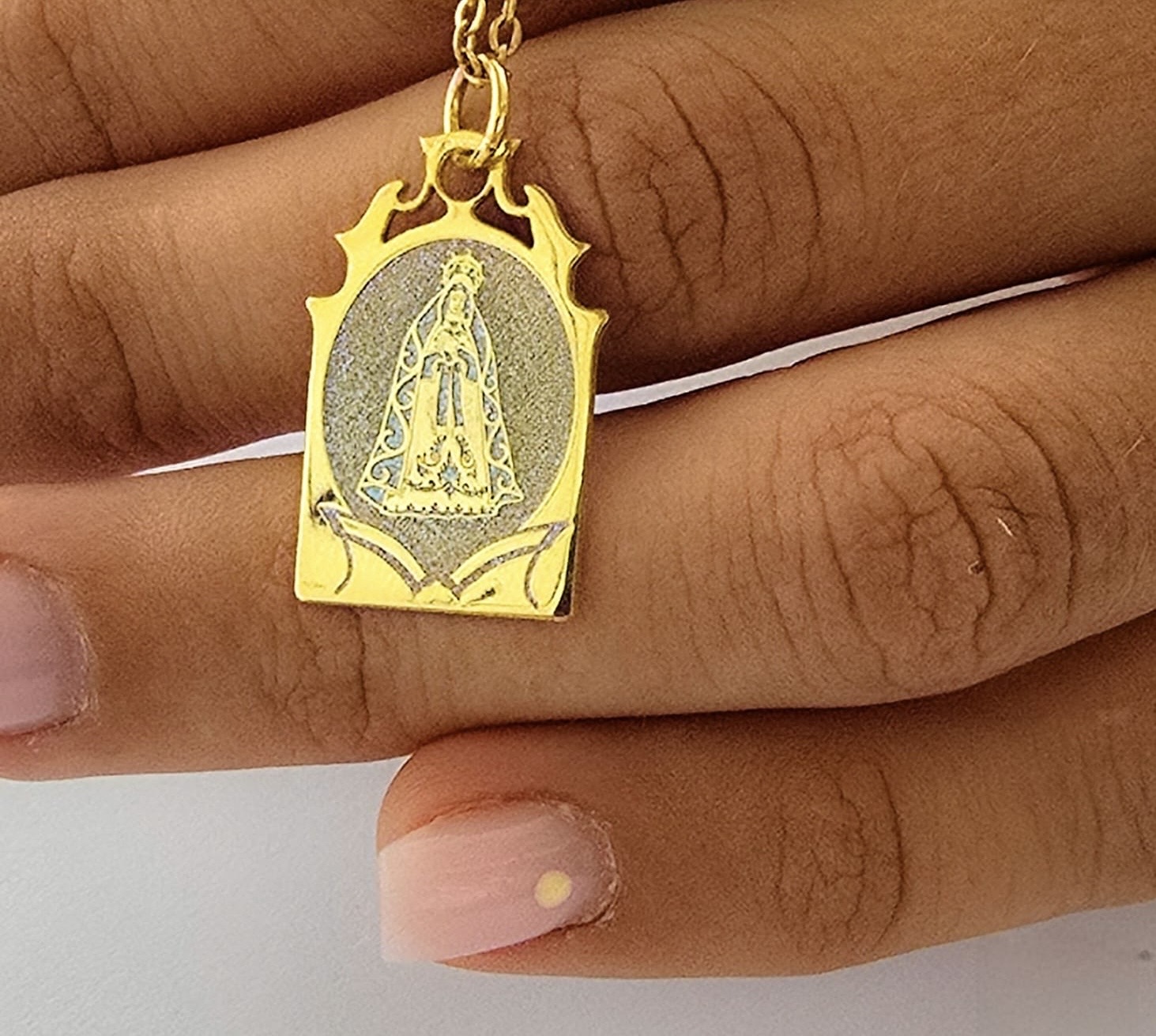 Artista vianense lança medalha de Fé de Nossa Senhora d’Agonia