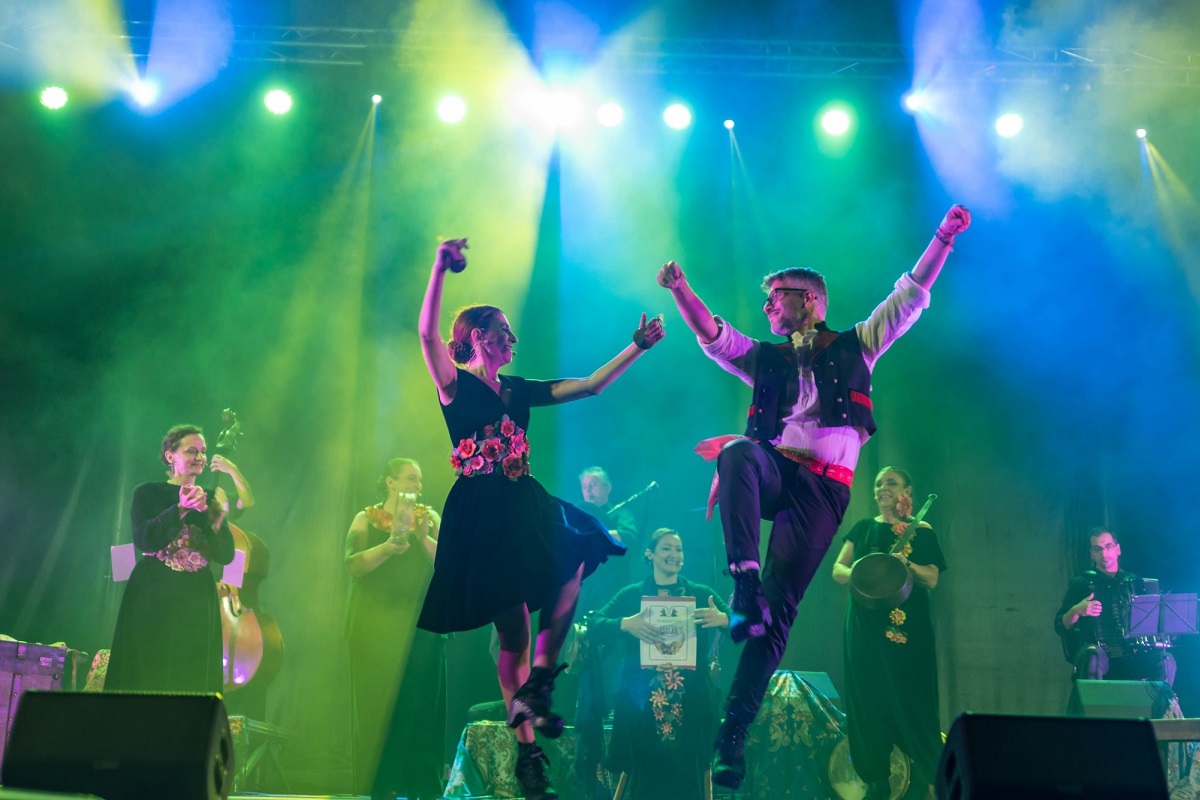 Viana do Castelo vai dançar folk dia 27 de setembro