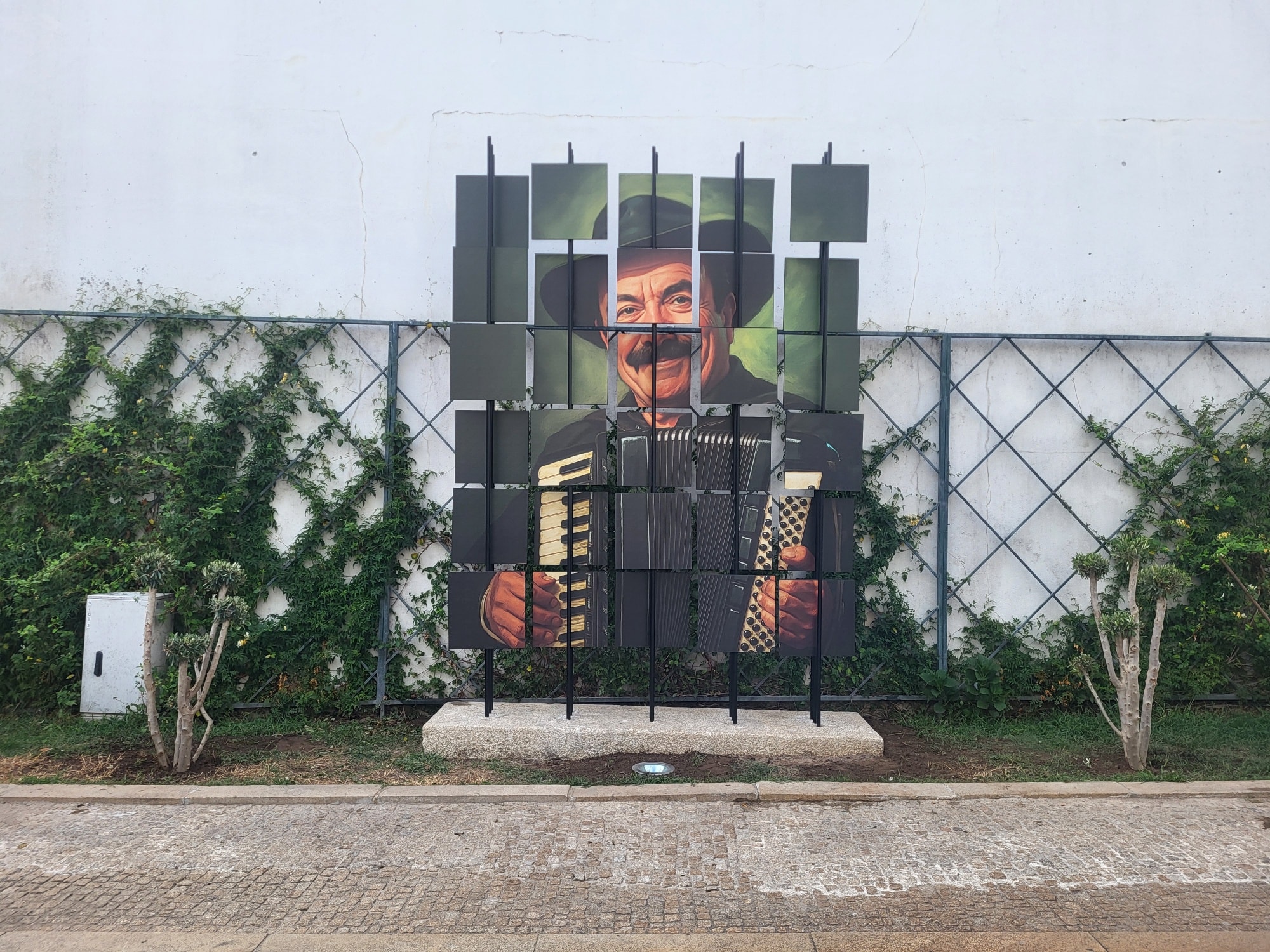 Vila Praia de Âncora homenageia Quim Barreiros