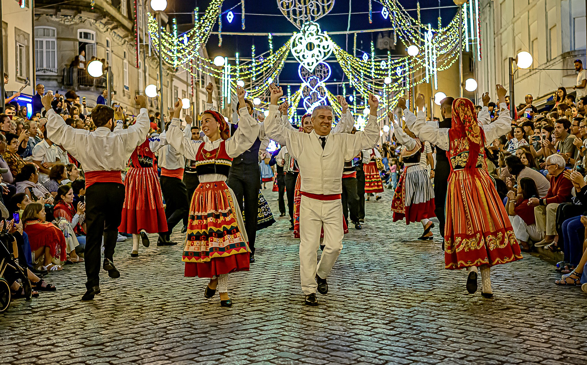 Viana aprova voto de louvor às Festas d’Agonia, Festival de Folclore e Mercado Medieval