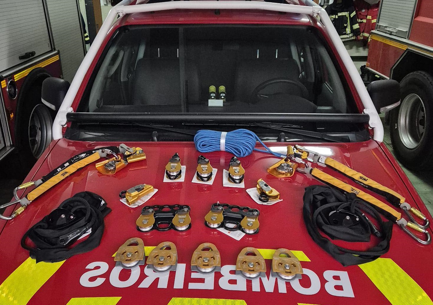 Bombeiros de Viana recebem equipamentos técnicos graças a doação anónima