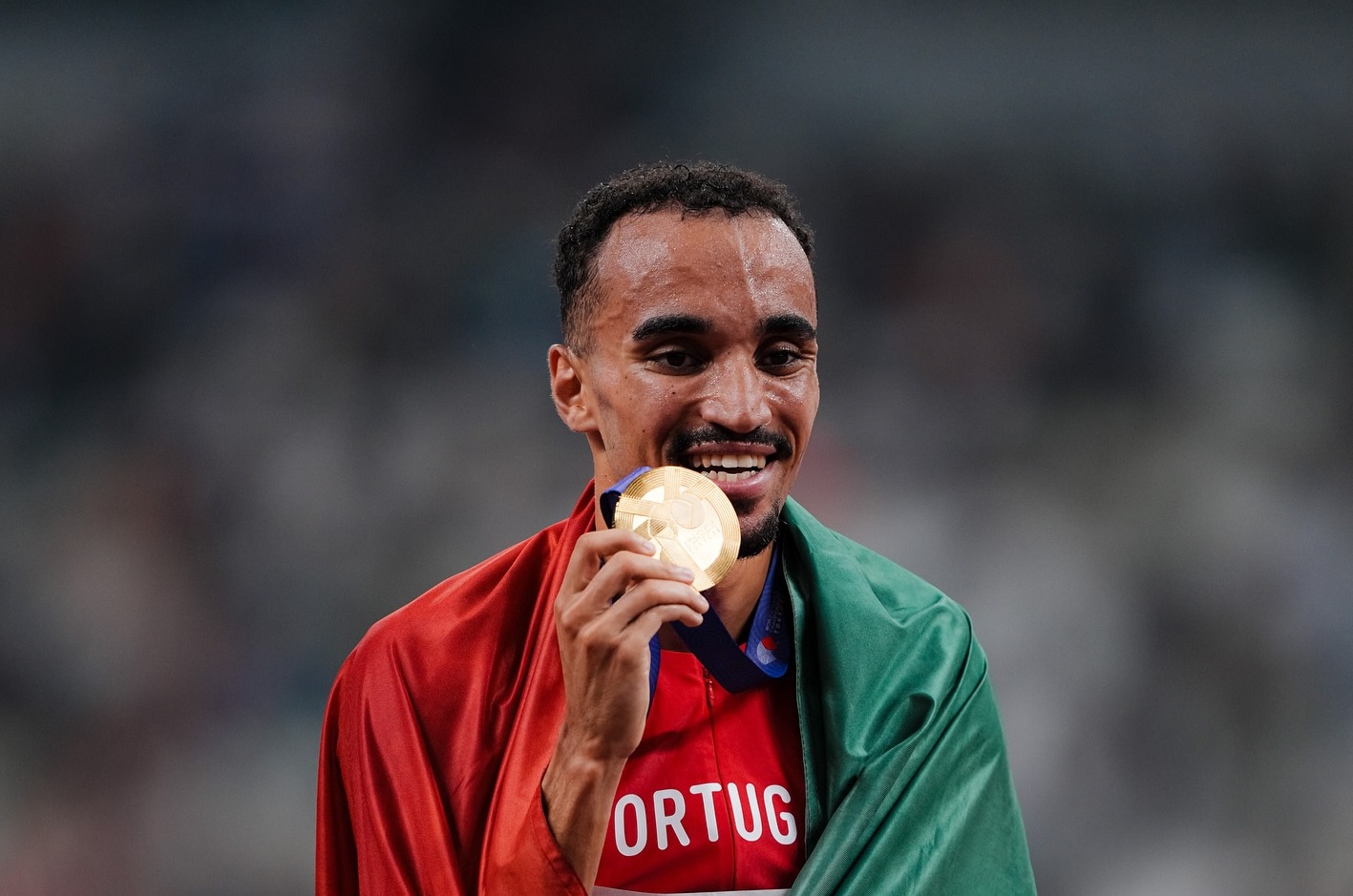 Isaac Nader é campeão do mundo de 1500 metros