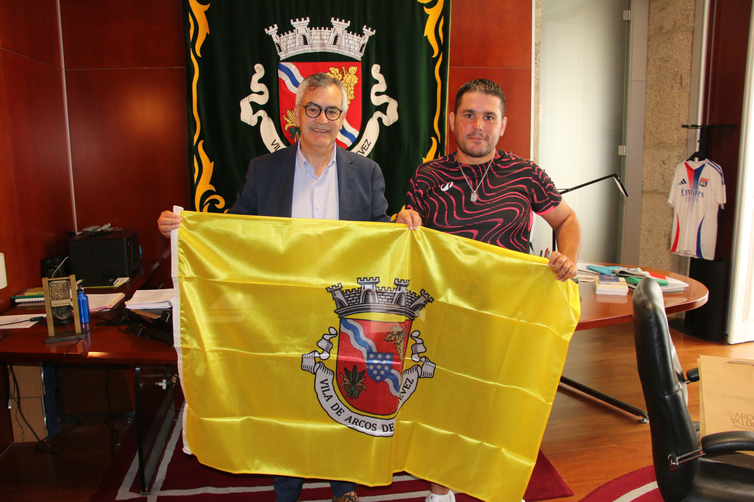 Promessa leva emigrante a caminhar de Paris até à terra natal em Arcos de Valdevez