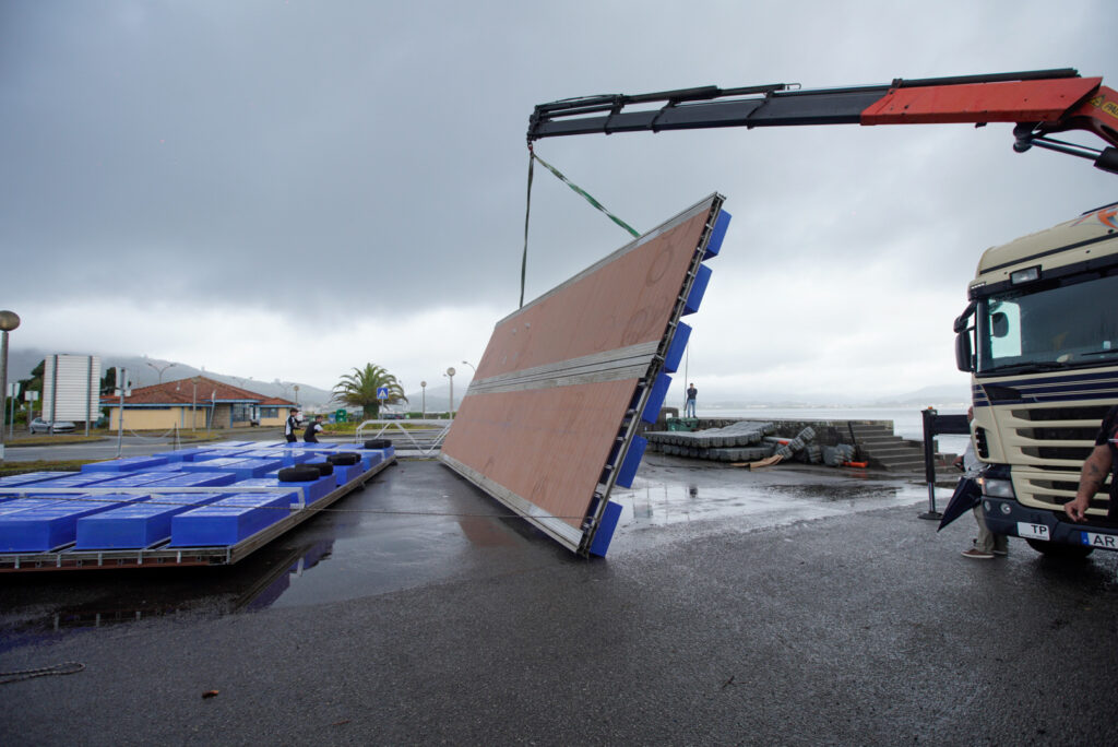 Pontão flutuante está a ser instalado em Caminha | Rádio Alto Minho