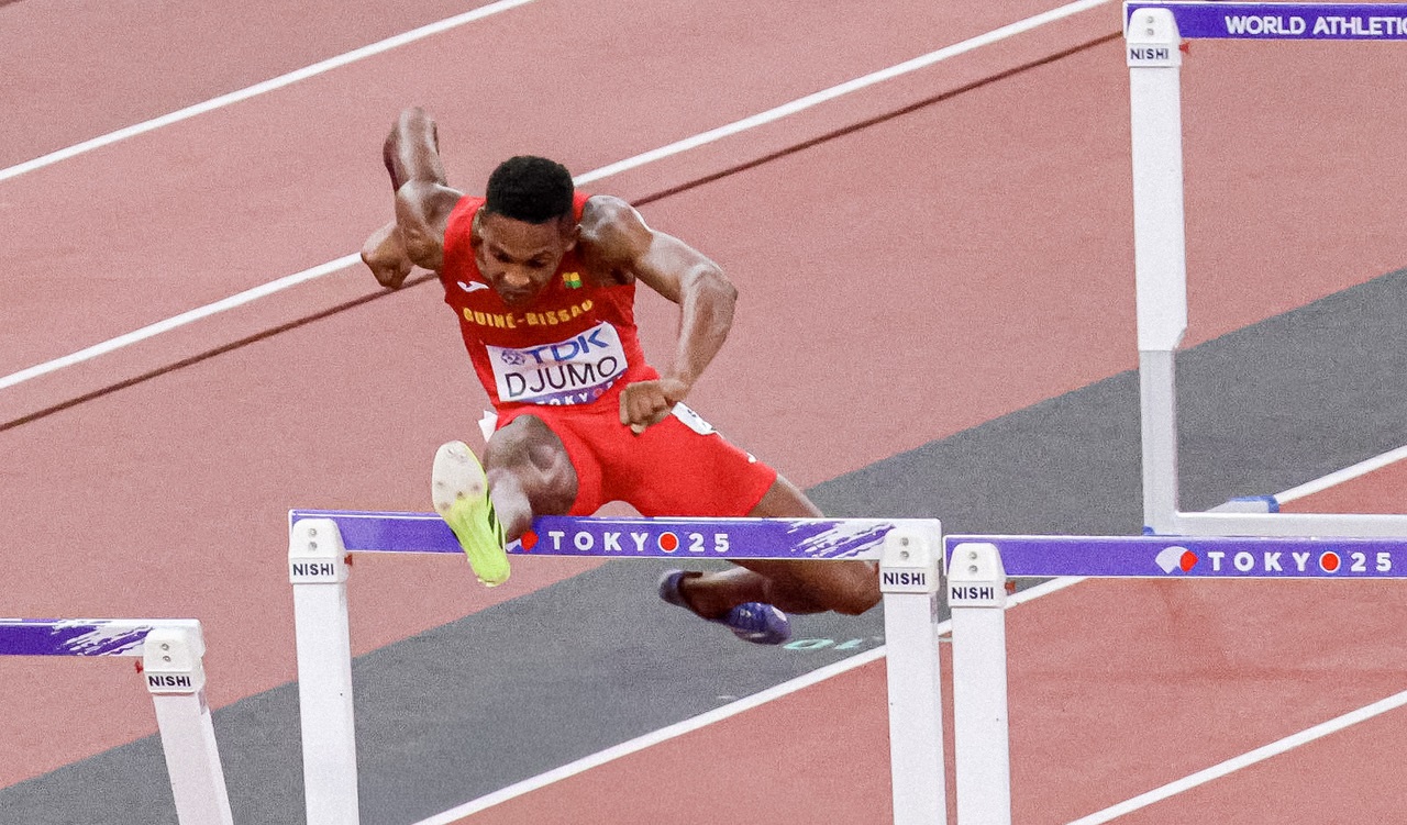 Campeão nacional dos 110 metros barreiras renova com Olímpico Vianense