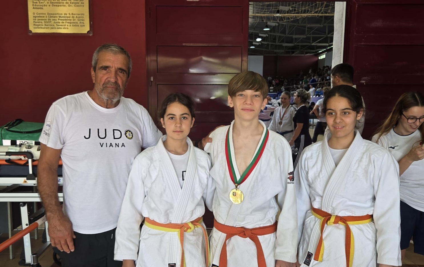 Atletas do Juviana destacam-se em Vigo e Aveiro