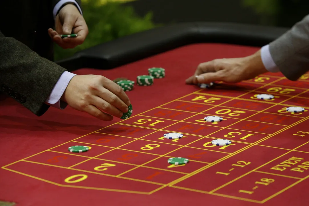 Equilibrar Encontros Sociais no Minho com Momentos Curtos e Tranquilos em Casinos Online