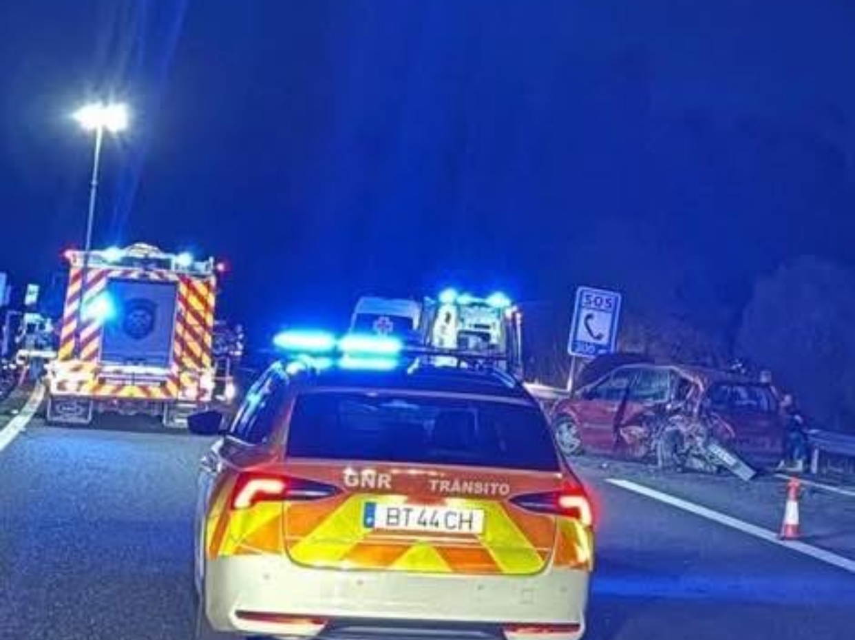 Acidente faz quatro feridos na A28 em Outeiro