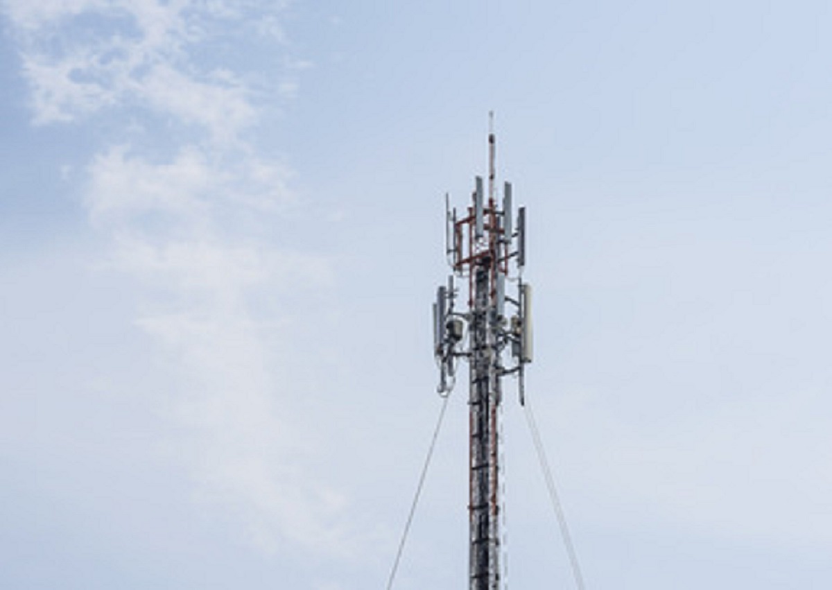 Moradores exigem relocalização de antena 5G em Santa Marta de Portuzelo