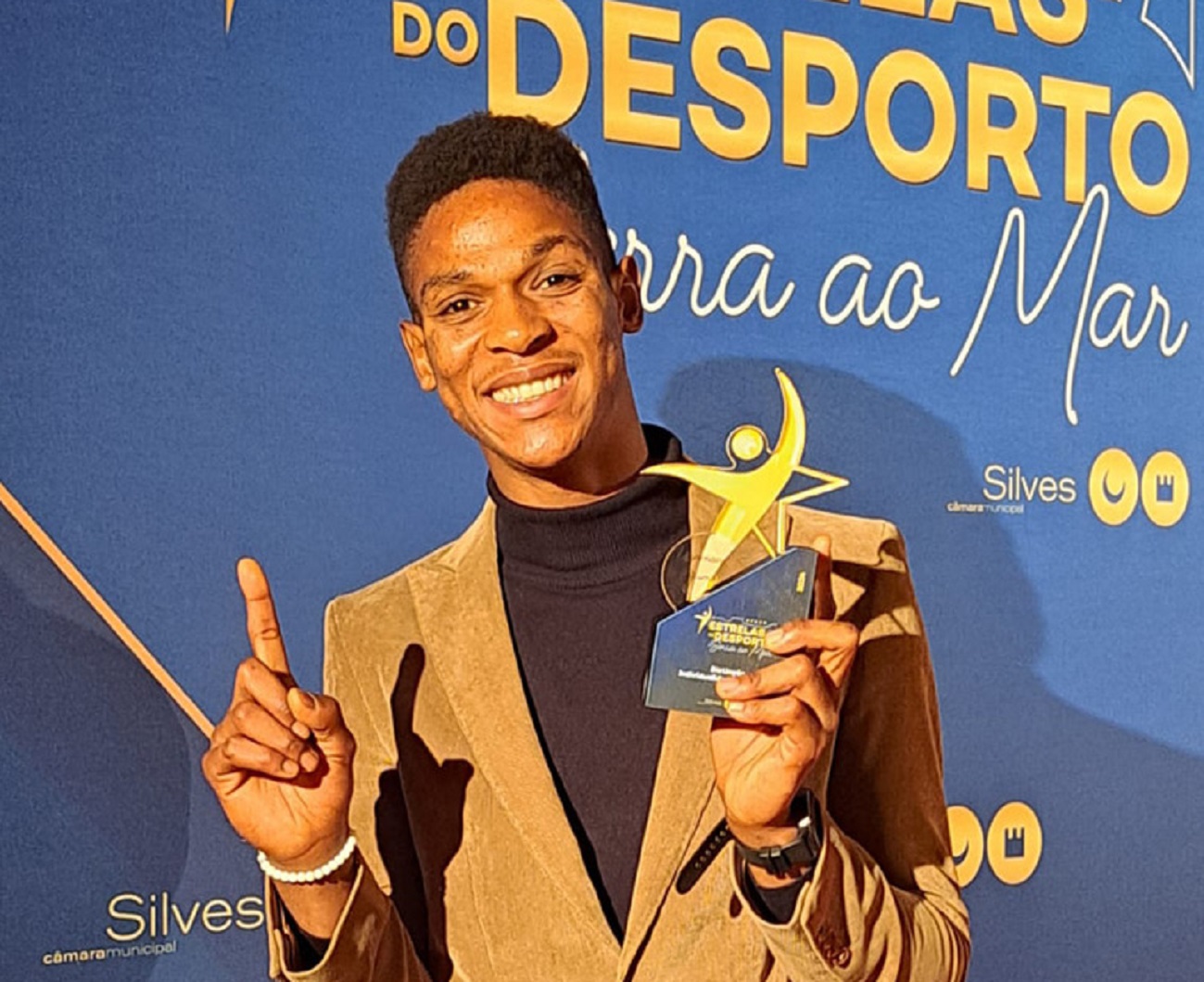 Atleta do Olímpico Vianense homenageado em Silves