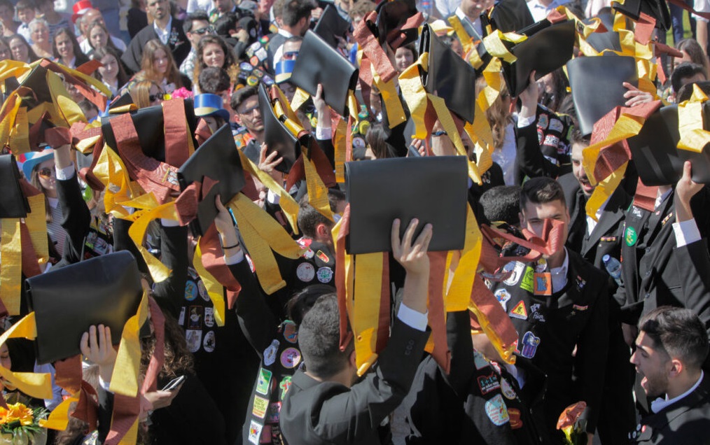 Viana abre candidaturas a bolsas de estudo para o ensino superior