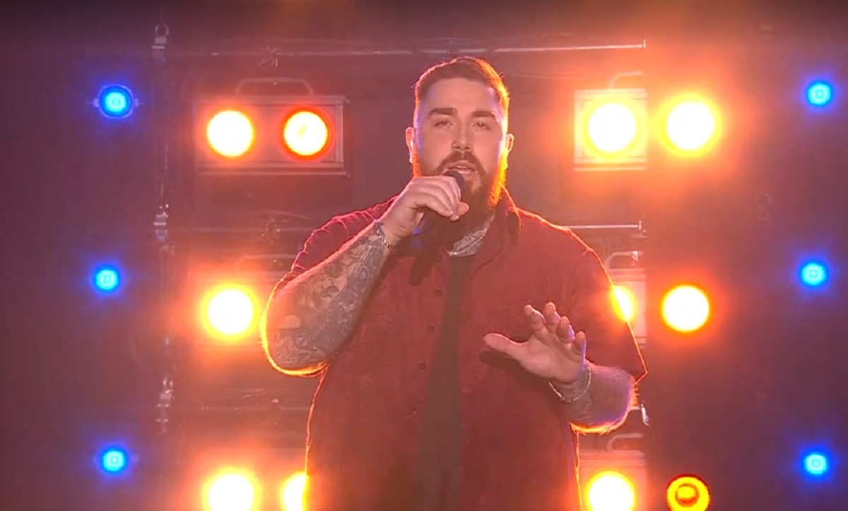 Vianense Alexandre Costa segue em frente no The Voice Portugal
