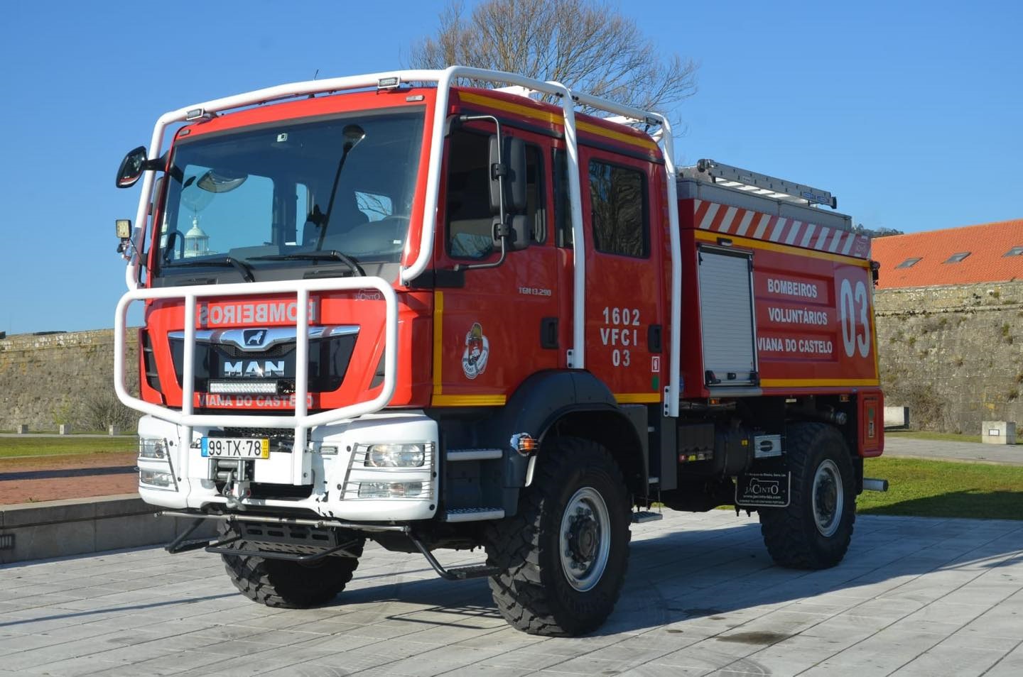 Bombeiros Voluntários de Viana “a caminho” das zonas afetadas pelo mau tempo