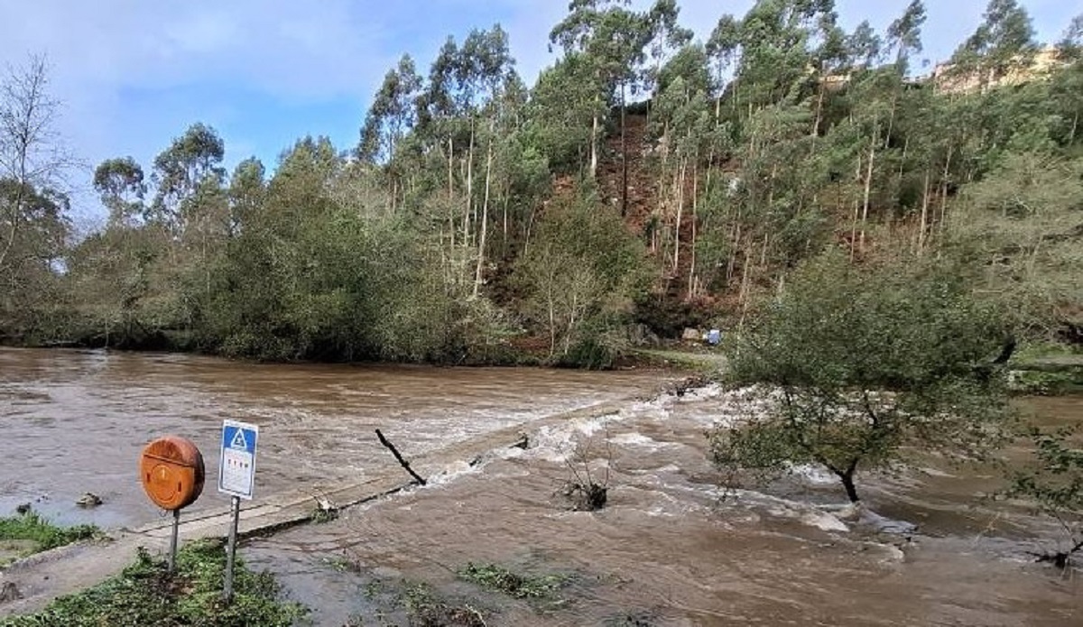 Ponte entre Castelo do Neiva e Antas fechada por motivos de segurança