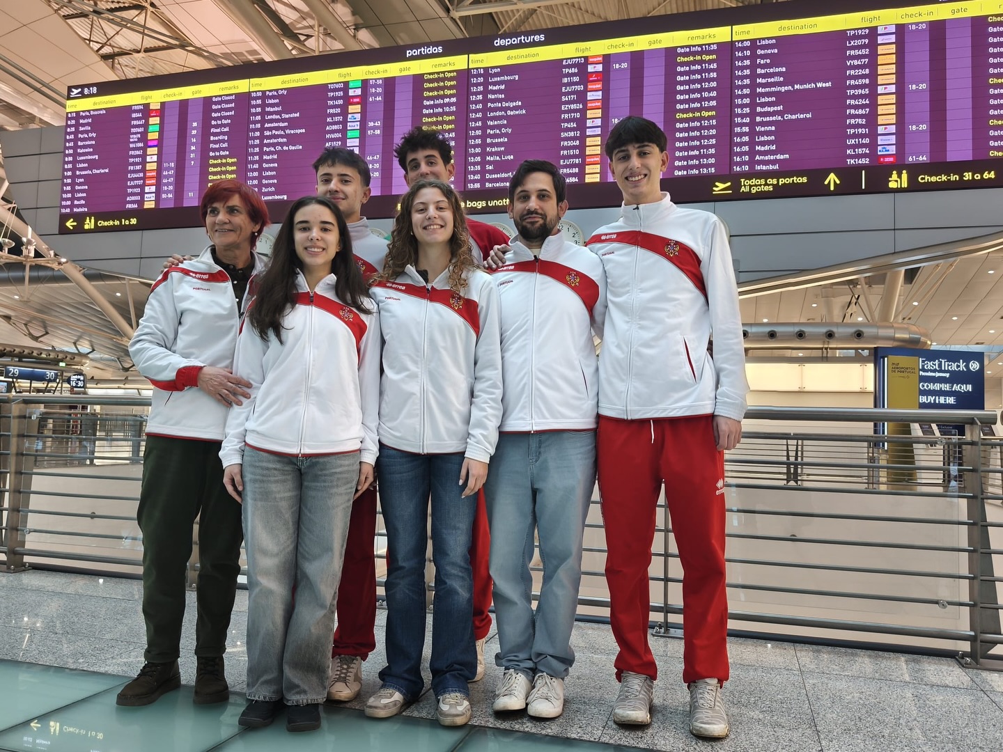 Esgrimista vianense Lara Macedo integra comitiva portuguesa rumo ao Europeu de Cadetes