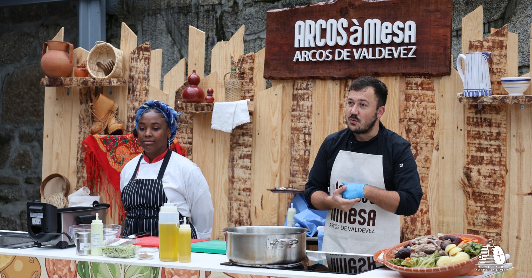 Nem a chuva travou o showcooking “Cozido à Moda dos Arcos”