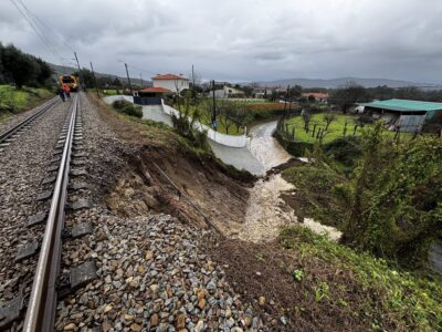Circulação ferroviária retomada na Linha do Minho após derrocada em Barcelos