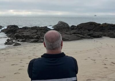 Retomadas buscas por pescador na praia do Paçô