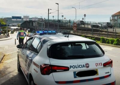 Jovem detido por conduzir sem carta em Viana