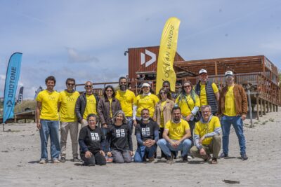 Cerca de 50 voluntários participam em ação de limpeza na Praia do Cabedelo