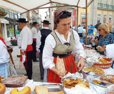Feirão regressa à Praça da República em Viana