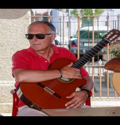 Cândido Miranda e Lino Ribeiro promovem tertúlia musical esta tarde nas Neves