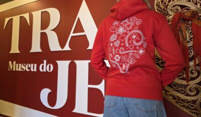 Câmara de Viana lança linha de merchandising criada por jovem vianense